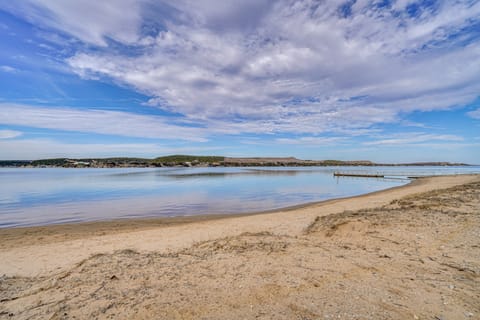 Pool Access, Walk to Water! Possum Kingdom Cabin House in Possum Kingdom Lake