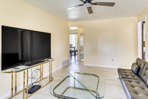 8 Mi to Bricktown Fun: Quiet Family Retreat House in Oklahoma City