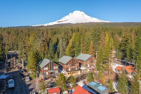 Après & Adventure: Mt Hood Retreat in Gov Camp! House in Clackamas County