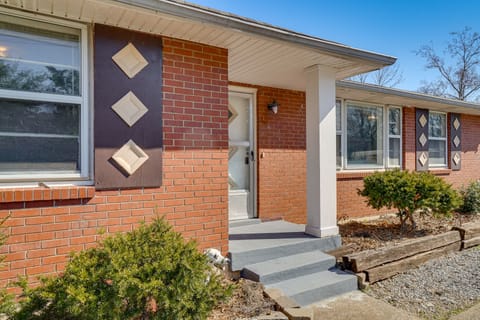 5 Mi to Broadway Fun! Group-Ready Nashville Home House in Nashville