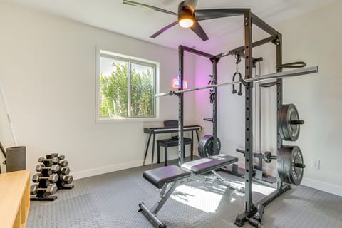 Snowbird Haven w/ Hot Tub! 3 Mi to Dtwn Chandler House in Gilbert