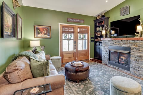 Nature Meets Nashville! Mtn-View Home in Hickman House in Tennessee