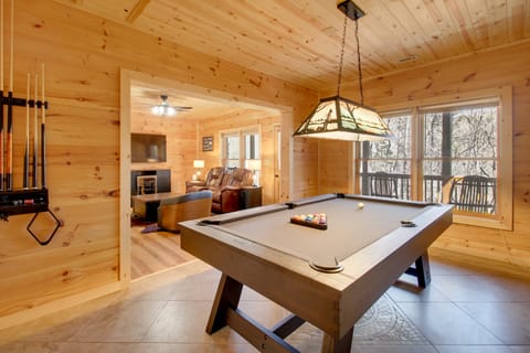 Steps to Nat’l Forest Trails: Quiet Ellijay Cabin House in Georgia