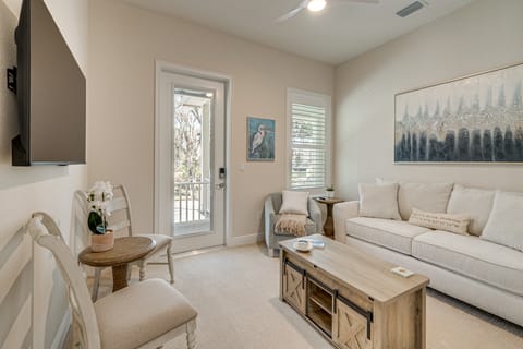 Walk to Springs, 700 Ft to Dtwn! Crystal River Gem House in Crystal River