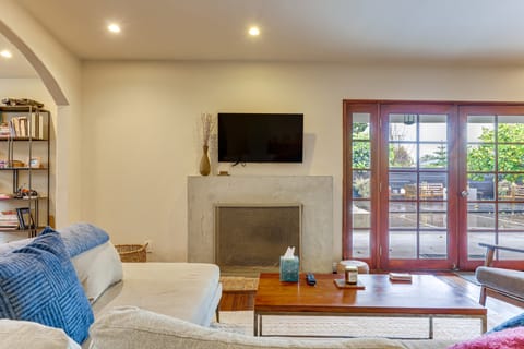 Great for Families! Mtn-View Los Angeles Home House in Eagle Rock