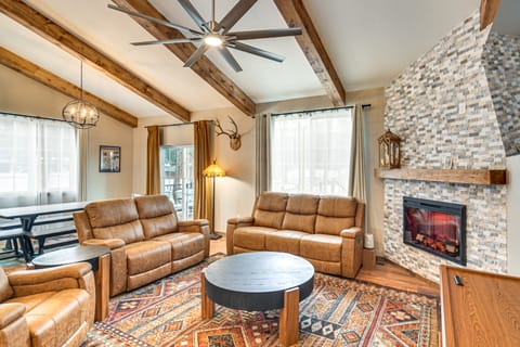 Hike & Fish: Group Getaway w/ Hot Tub in Bailey! House in Bailey