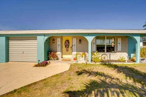 Heated Pool & Boat Dock! Port Charlotte Getaway House in Port Charlotte