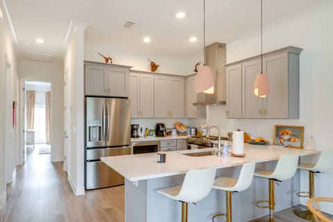 3 Mi to Ocean! Family-Friendly 30A Getaway w/ Pool Apartment in South Walton County