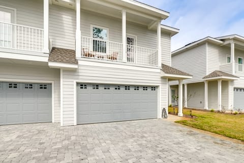 3 Mi to Ocean! Family-Friendly 30A Getaway w/ Pool Apartment in South Walton County