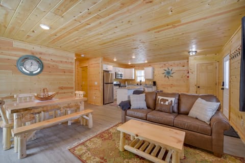 Fish, Swim, Play: 'Voyager’s' Family Cabin w/ Yard House in Wisconsin