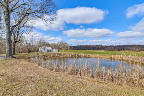 Fish, Hike & Relax: Lewisburg Home w/ Fire Pit! House in Kentucky