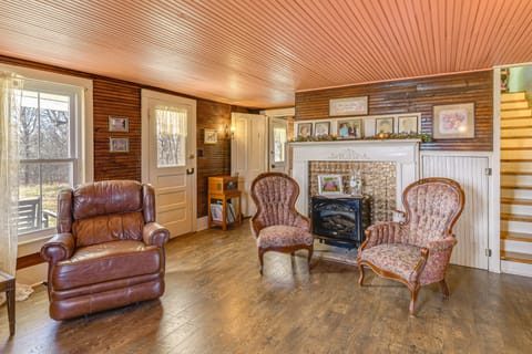 Fish, Hike & Relax: Lewisburg Home w/ Fire Pit! House in Kentucky