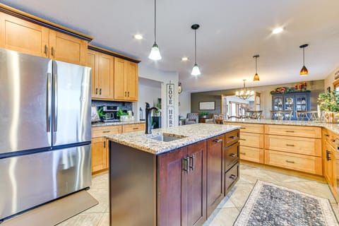 7,000 Sq Ft! Private Rapid City Estate w/ Pool House in Michigan