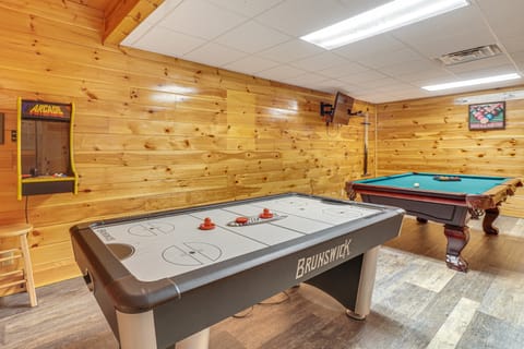 Mtn-View Gem w/ Hot Tub + Game Room in Sevierville House in Sevierville