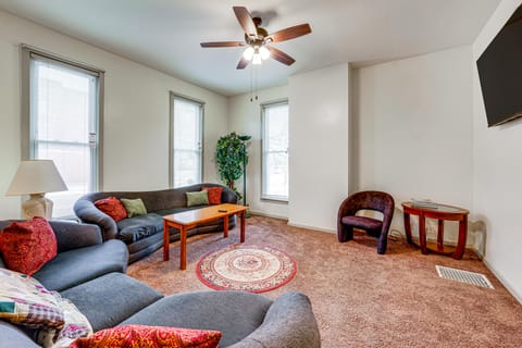 Walk to Old Town Ottawa! Starved Rock Country Home Apartment in Ottawa