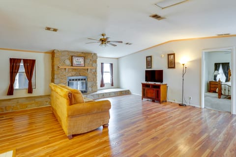 4 Mi to Beach: Perry Home Near Boat Launch House in Florida