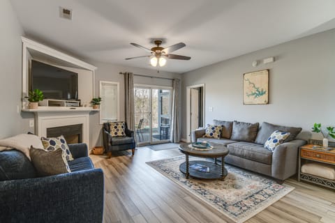 Smith Mtn Lake Fun! Resort-Style Family Retreat Apartment in Smith Mountain Lake