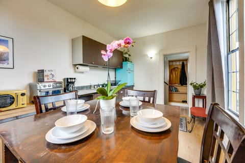 Gateway to Adventure! Dtwn Toledo Home Near Hiking Apartment in Washington