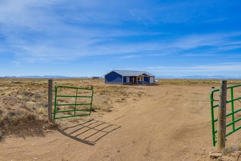 Sand Dunes Escape & Epic Stargazing in Blanca! House in Colorado