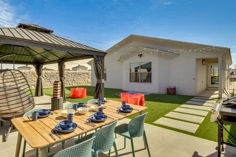 Styled Socorro Living at ‘Cali’s Signature House’ House in El Paso