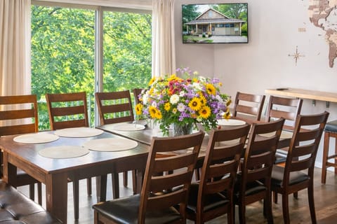 Great for Groups! Osage Beach Gem w/ Resort Perks House in Lake of the Ozarks