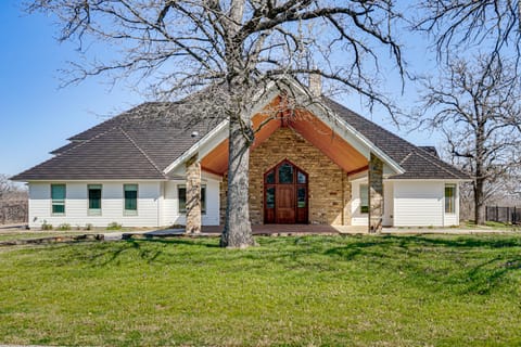 'Post Oak Estate' w/ Pool & Spa on 16 Acres House in Texas