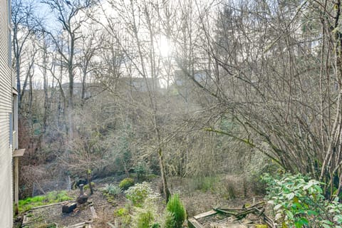 Work-Life Balance! Home Outside Dtwn Portland House in Tigard