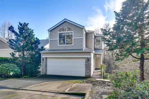 Work-Life Balance! Home Outside Dtwn Portland House in Tigard