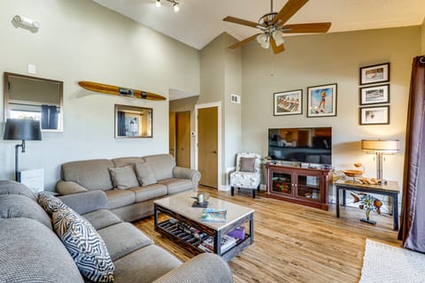 Pool + Boat Ramp Access: Lake of the Ozarks Escape Apartment in Osage Beach