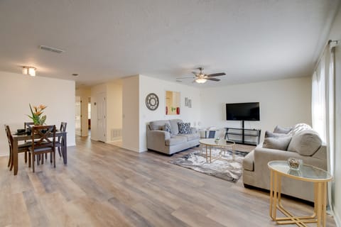 Hike & Fish: Crystal River Gem w/ Patio! Apartment in Crystal River
