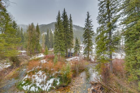 Mountain Retreat By the River: Star Valley Getaway Apartment in Afton