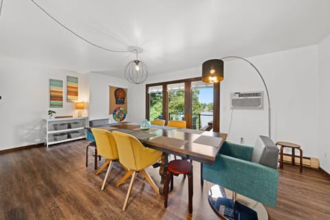 Family Fun on Cross Lake! Darts, Games, Smart TVs Apartment in Minnesota