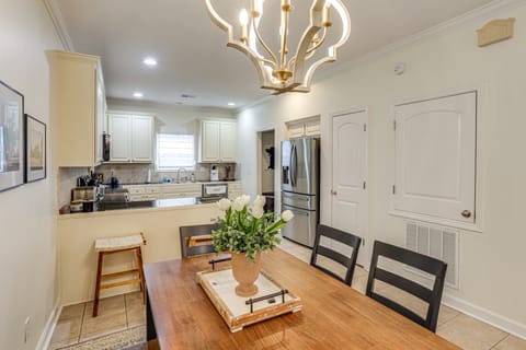 Walk to Ole Miss! Hilltop Oxford Home w/ Patio House in Oxford