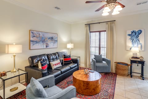 Walk to Ole Miss! Hilltop Oxford Home w/ Patio House in Oxford