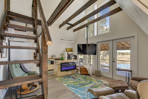 Tsala Apopka Lakeside A-Frame: Boat Launch Access! House in Hernando