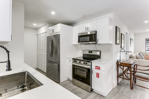 Private Pool, Game Room! World Cup HQ Near Stadium House in Hollywood