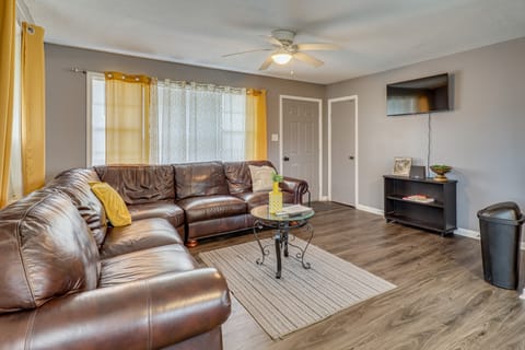 7 Mi to Somerville Square! Countryside Retreat House in Tennessee