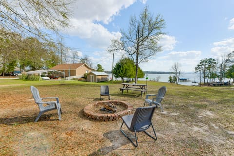 Detached Studio & Fire Pit! Georgetown Retreat House in Alabama