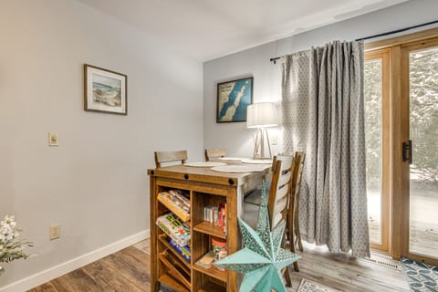 < 1 Mi to Peninsula State Park: Central Condo Apartment in Door County