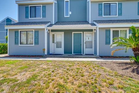 Pool Access & Near Beach! Golf Colony Resort Condo Apartment in Surfside Beach