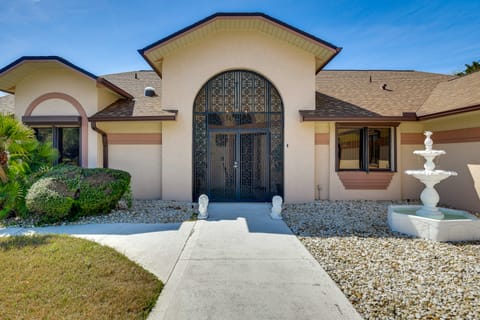 'Casa Ensenada' in Palm Coast: Lanai + Heated Pool House in Palm Coast