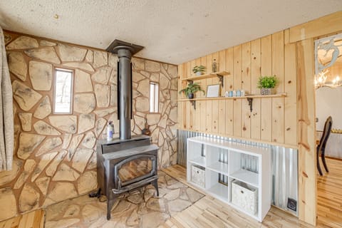 Private Beach & Fishing Pond! Eufaula Family Cabin House in Eufaula