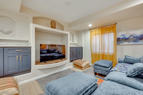 3 Mi to Union Reservoir & Dtwn! Spacious Retreat House in Longmont