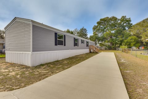 2 Mi to Ocean! Family-Friendly Emerald Coast Haven House in Fort Walton Beach