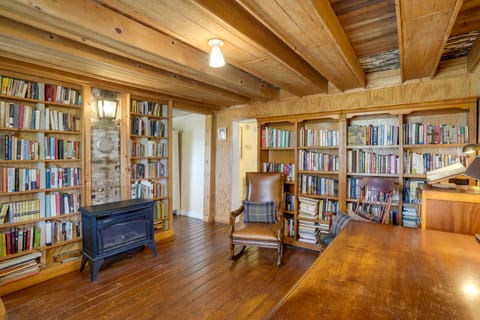 'Farm House at Fairview' Rustic Retreat in Amherst House in Massies Mill
