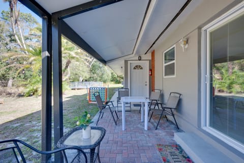 7 Mi to Busch Gardens! Family & Pet-Friendly Home House in Lutz