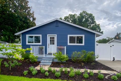 7 Mi to Indian Rocks Beach: Breezy Family Retreat! House in Largo