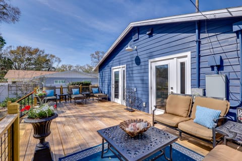 7 Mi to Indian Rocks Beach: Breezy Family Retreat! House in Largo