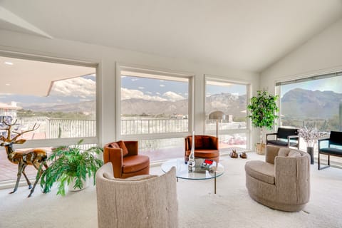 Near Trails: Luxe Mountain-View Retreat in Tucson! House in Oro Valley
