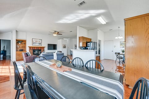 10 Mi to Fort Hood: Family Home w/ Backyard House in Harker Heights